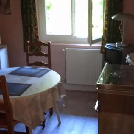 Independant Dans Maison Particuliere *